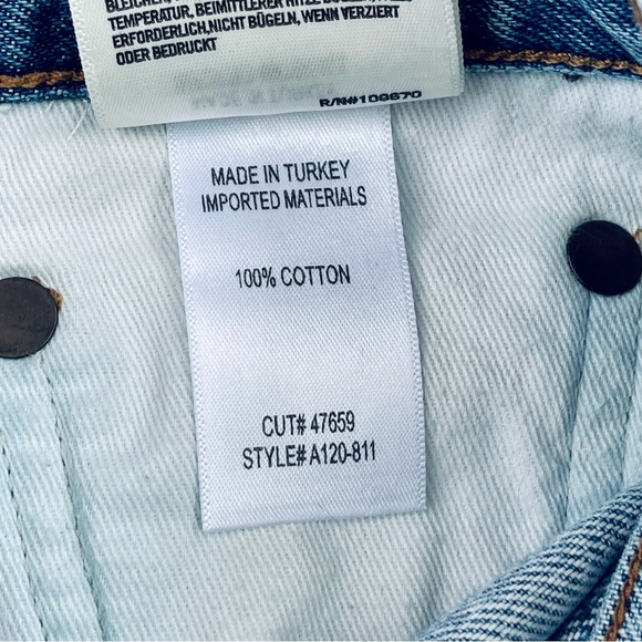 SOLD Agolde Rumi Denim Short - Picture 11 of 13